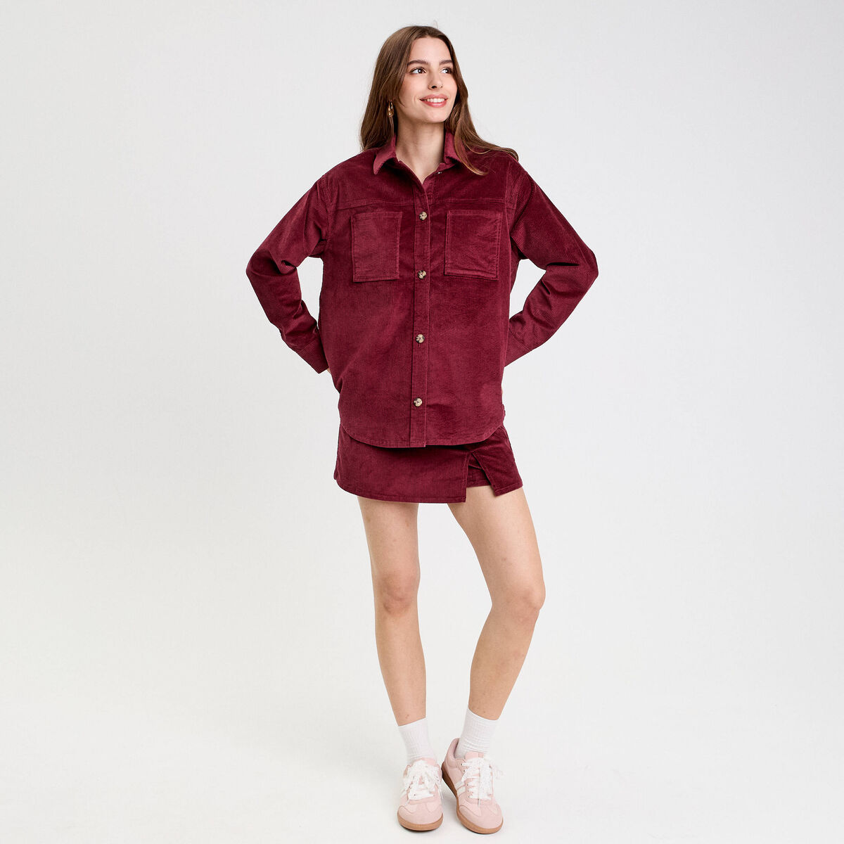 Chemise oversize en velours bordeaux femme