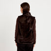 Veste courte ajust&eacute;e sans manches marron fonc&eacute; femme