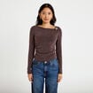 Top cintr&eacute; col bateau manches longues marron fonc&eacute; femme