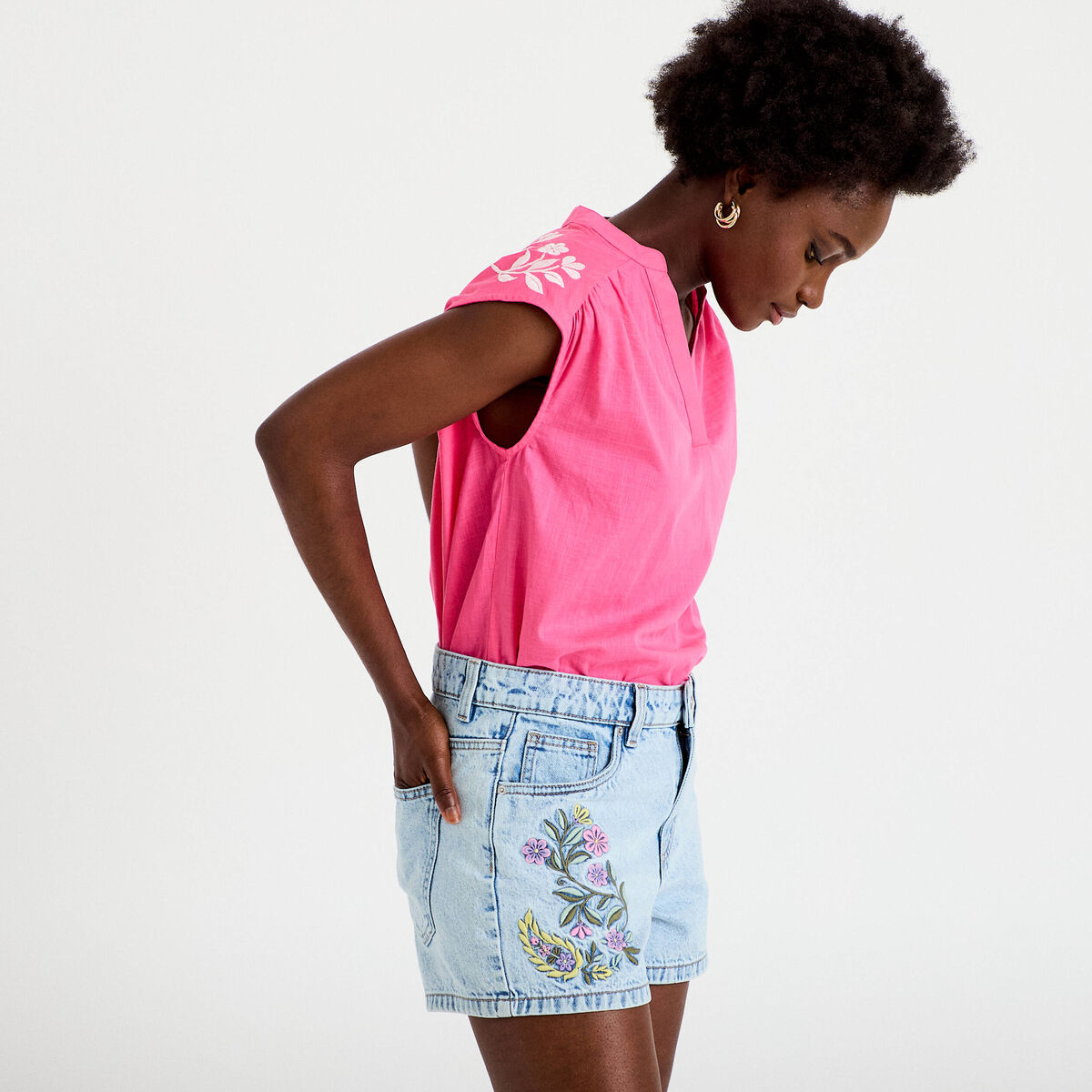 Short en jean avec broderie denim bleach femme