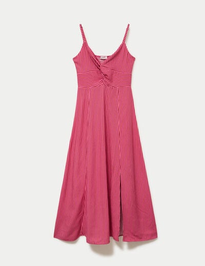 Robe longue &eacute;vas&eacute;e col coeur rose framboise femme
