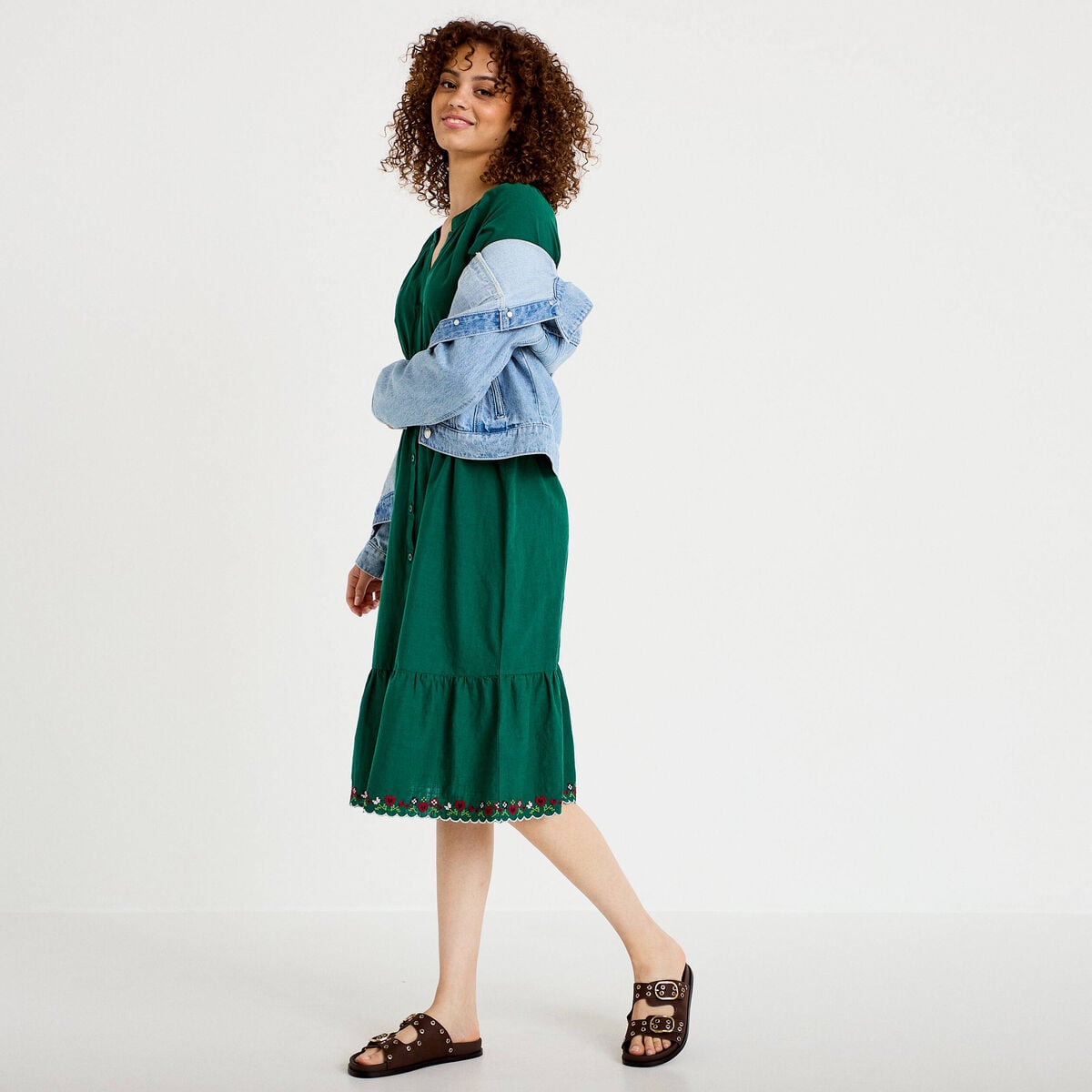 Robe &eacute;vas&eacute;e broderie col chemise vert fonc&eacute; femme