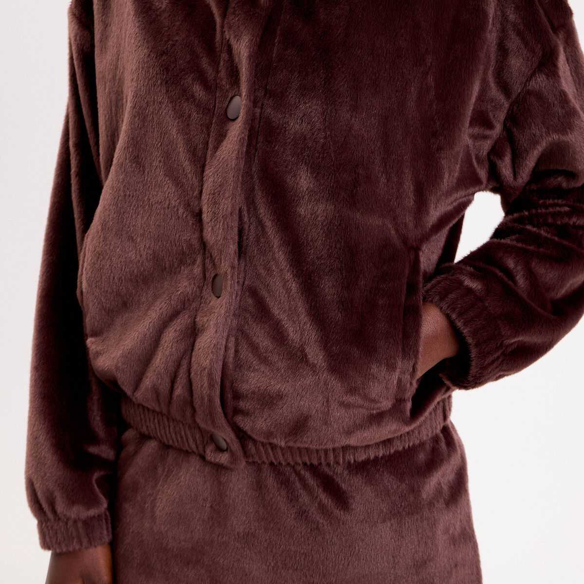 Veste fausse fourrure marron fonc&eacute; femme