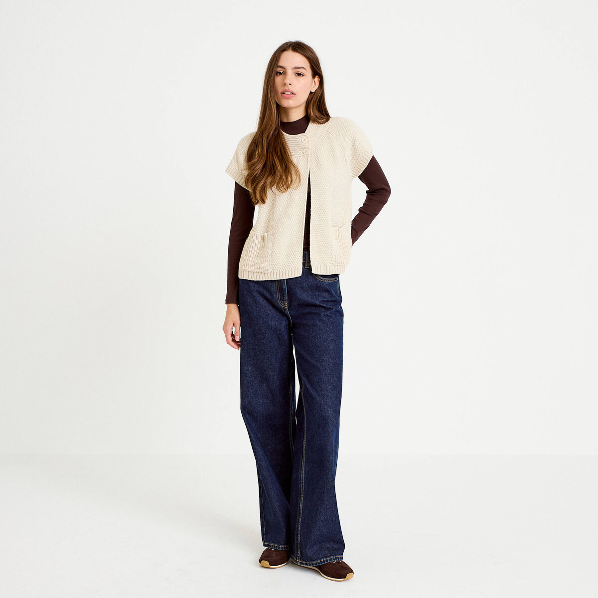 Gilet sans manches col montant beige femme