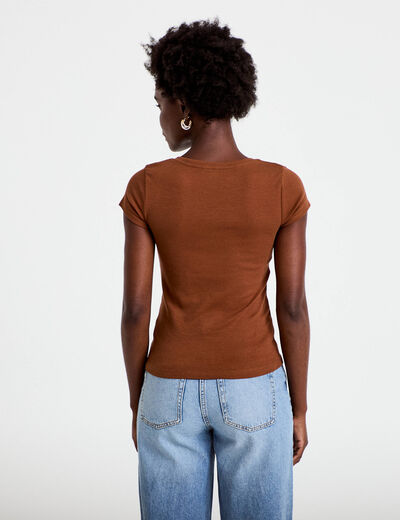 T-shirt ajust&eacute; col v manches courtes marron femme
