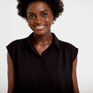 Chemise ample sans manches pliss&eacute;e noir femme