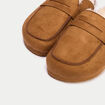 Chaussons aspect daim camel femme