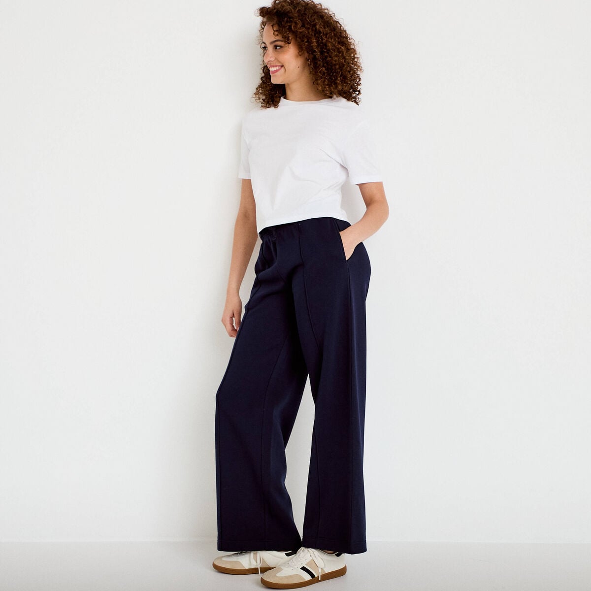 Pantalon large style jogging bleu marine femme
