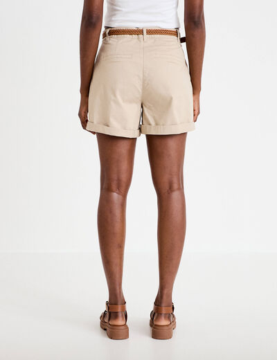 Short chino ceintur&eacute; beige femme