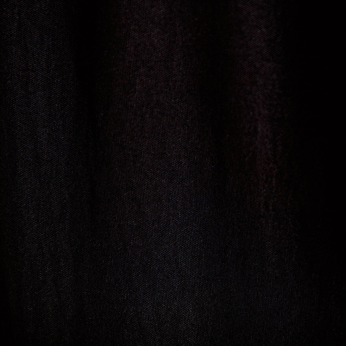 Robe longue &eacute;vas&eacute;e manches courtes noir femme
