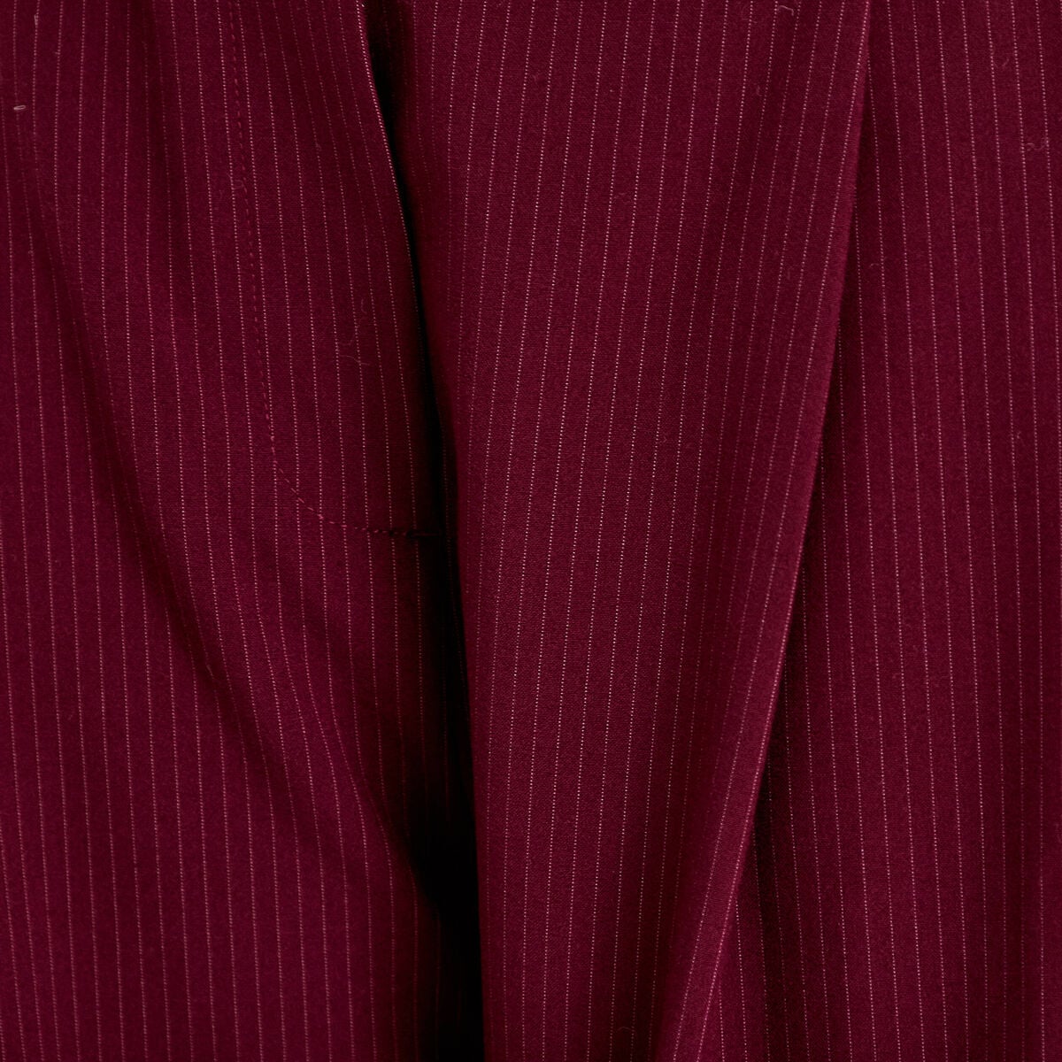 Pantalon large &agrave; pinces bordeaux femme