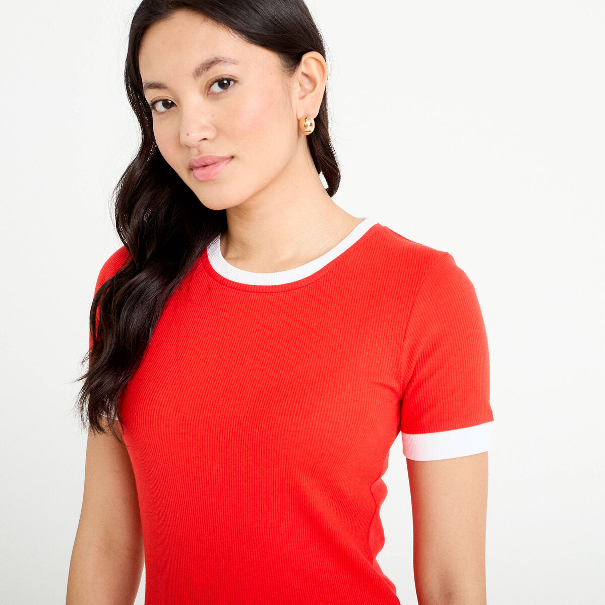 T-shirt ajust&eacute; col rond manches courtes rouge femme