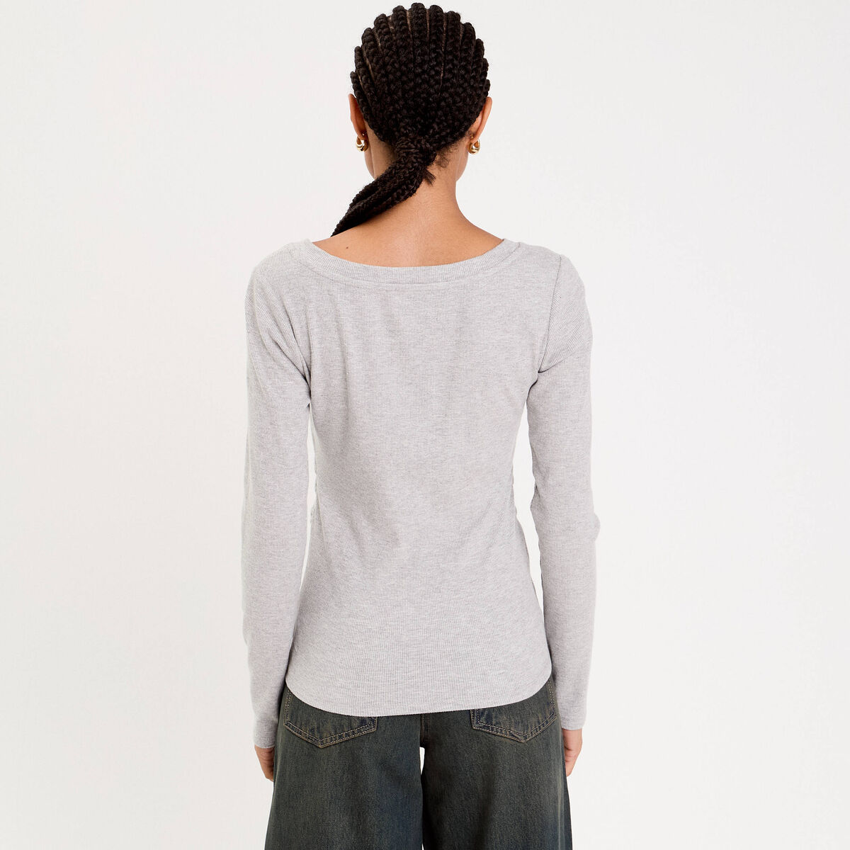 Top ajust&eacute; col v manches longues gris clair femme