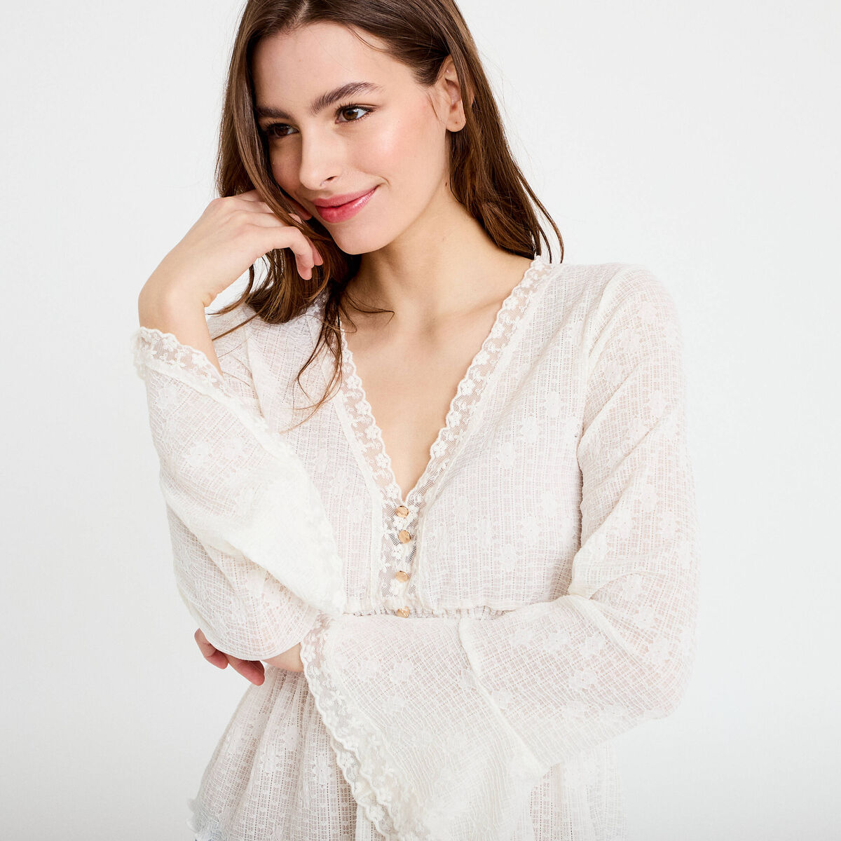 Blouse ajust&eacute;e col v manches longues ecru femme