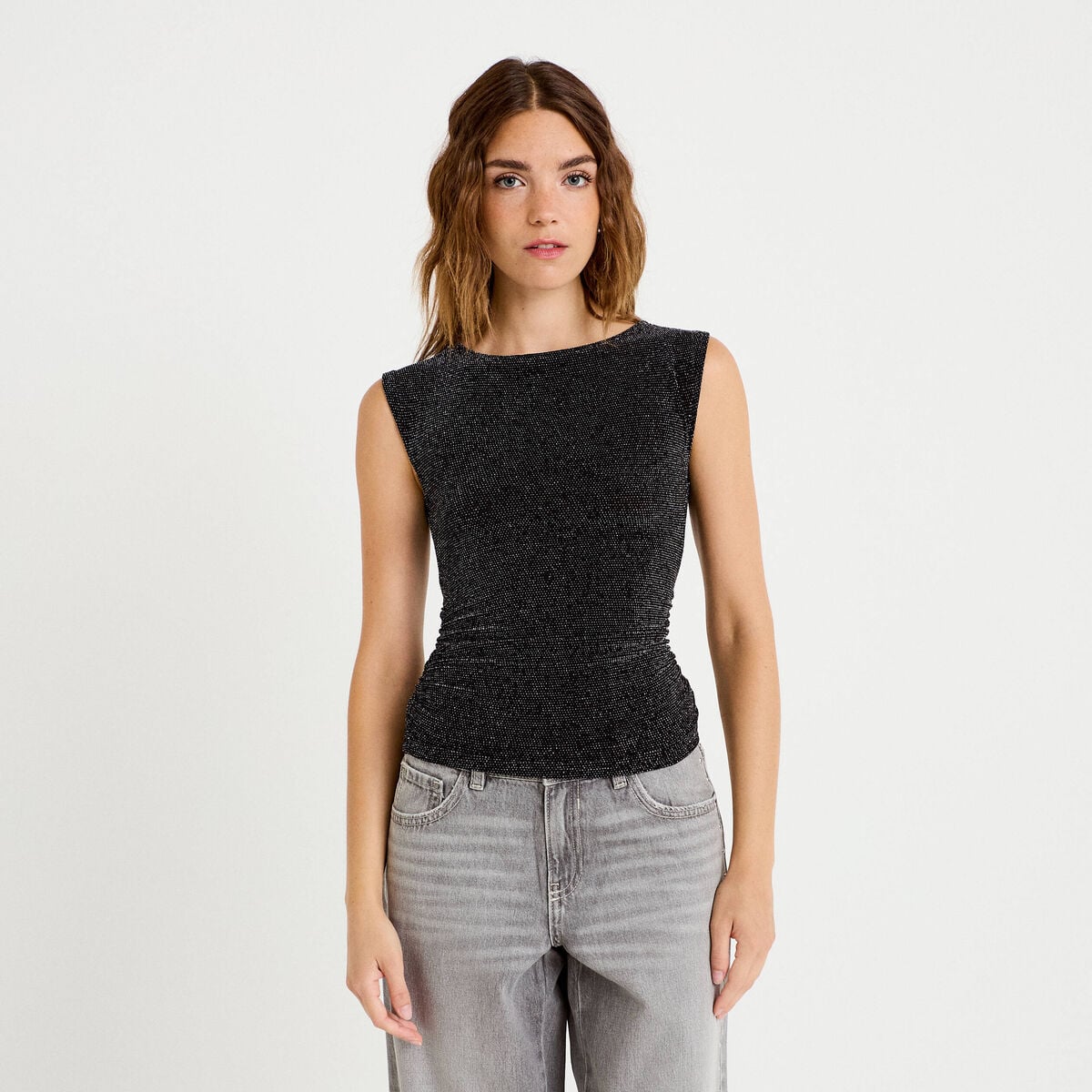 Top ajust&eacute; col rond manches courtes noir femme