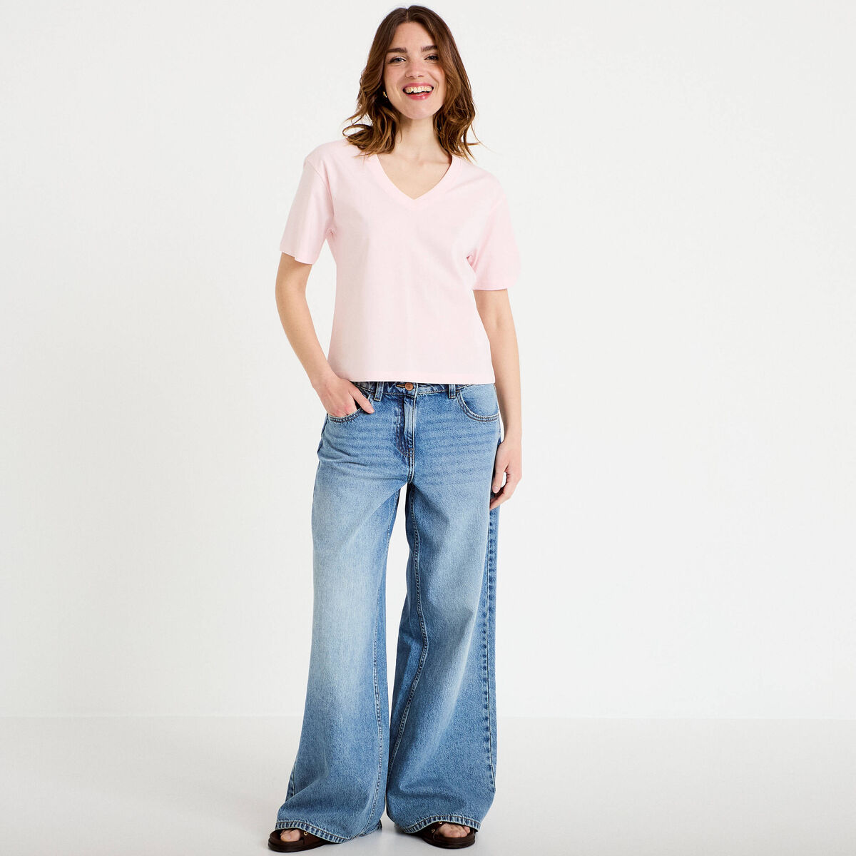 T-shirt col v manches courtes rose clair femme