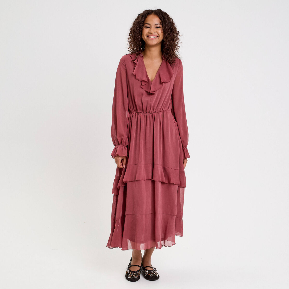 Robe longue &eacute;vas&eacute;e volants vieux rose femme