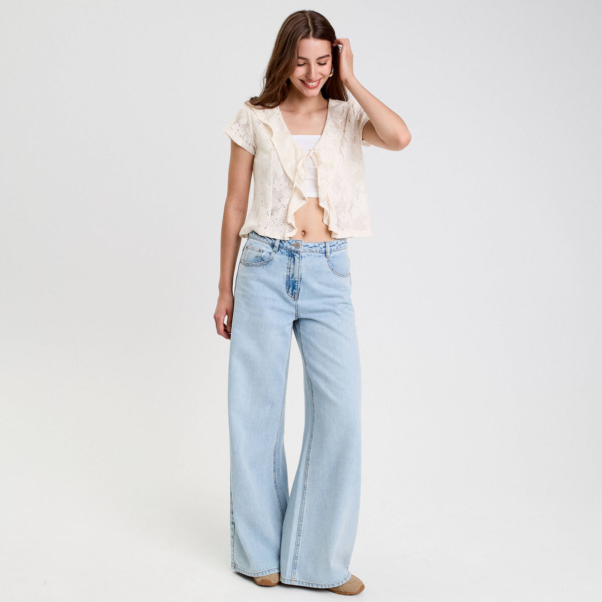 Blouse ajour&eacute;e d&eacute;collet&eacute; manches courtes ecru femme