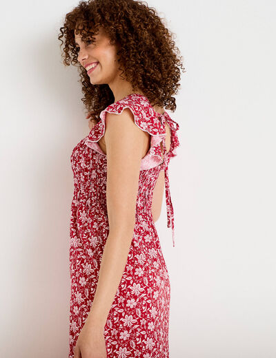 Robe longue &eacute;vas&eacute;e smock&eacute;e rouge femme