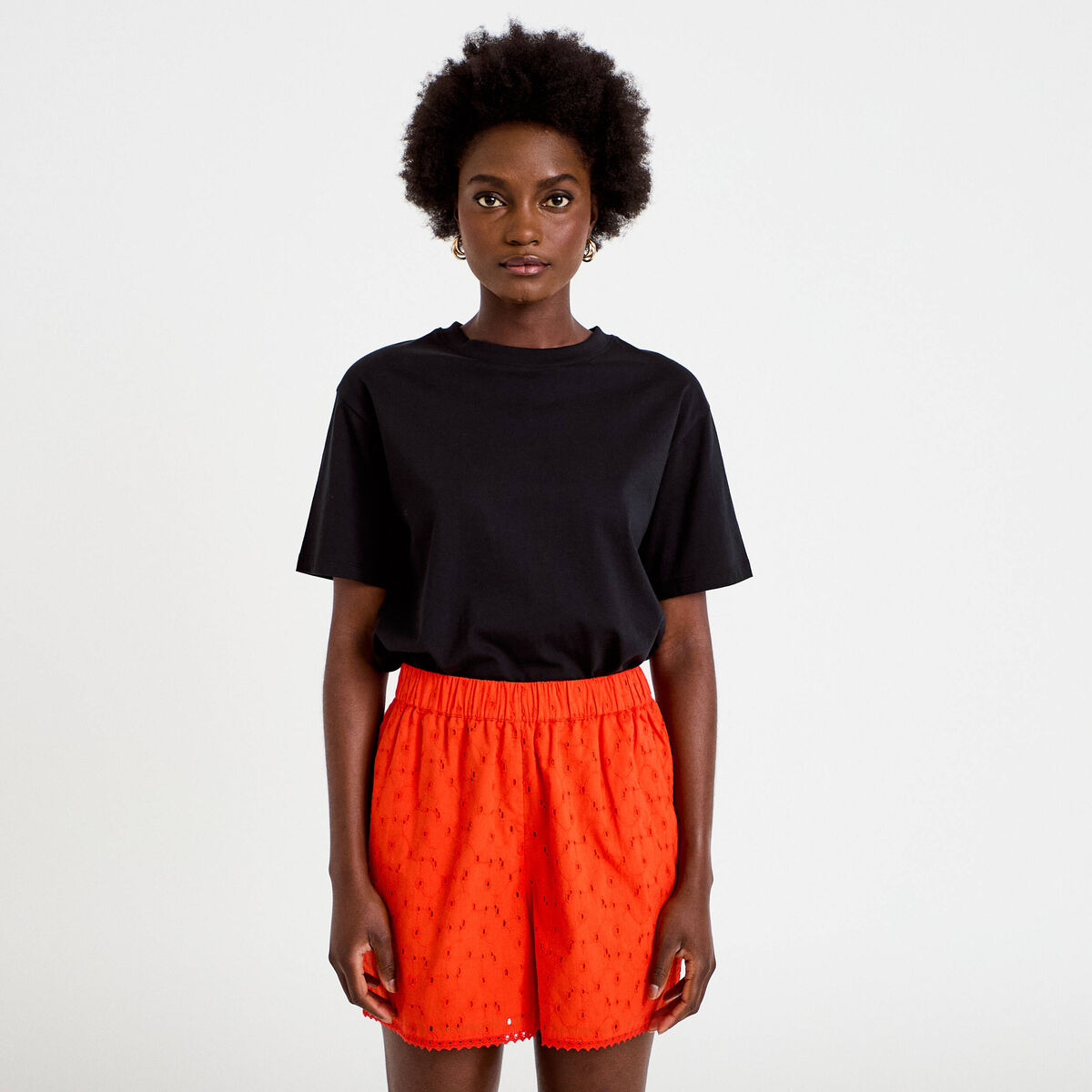 Short avec broderie orange fonc&eacute; femme