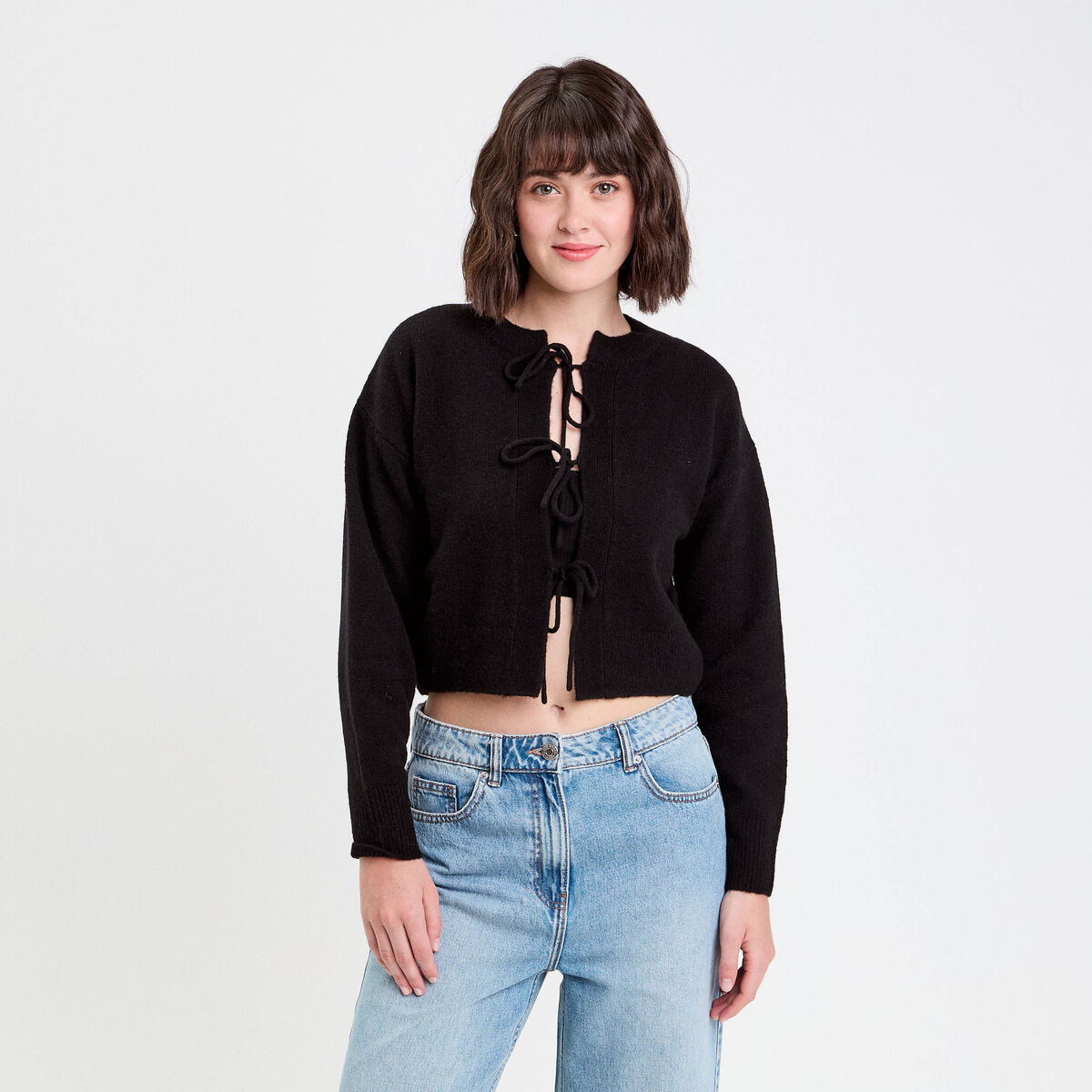 Gilet court nou&eacute; noir femme