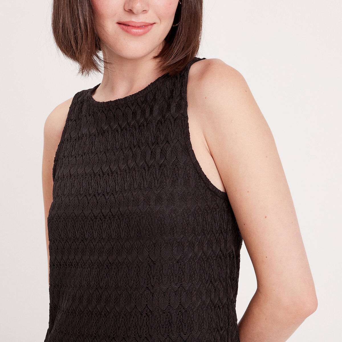 Robe longue droite ajour&eacute;e noir femme