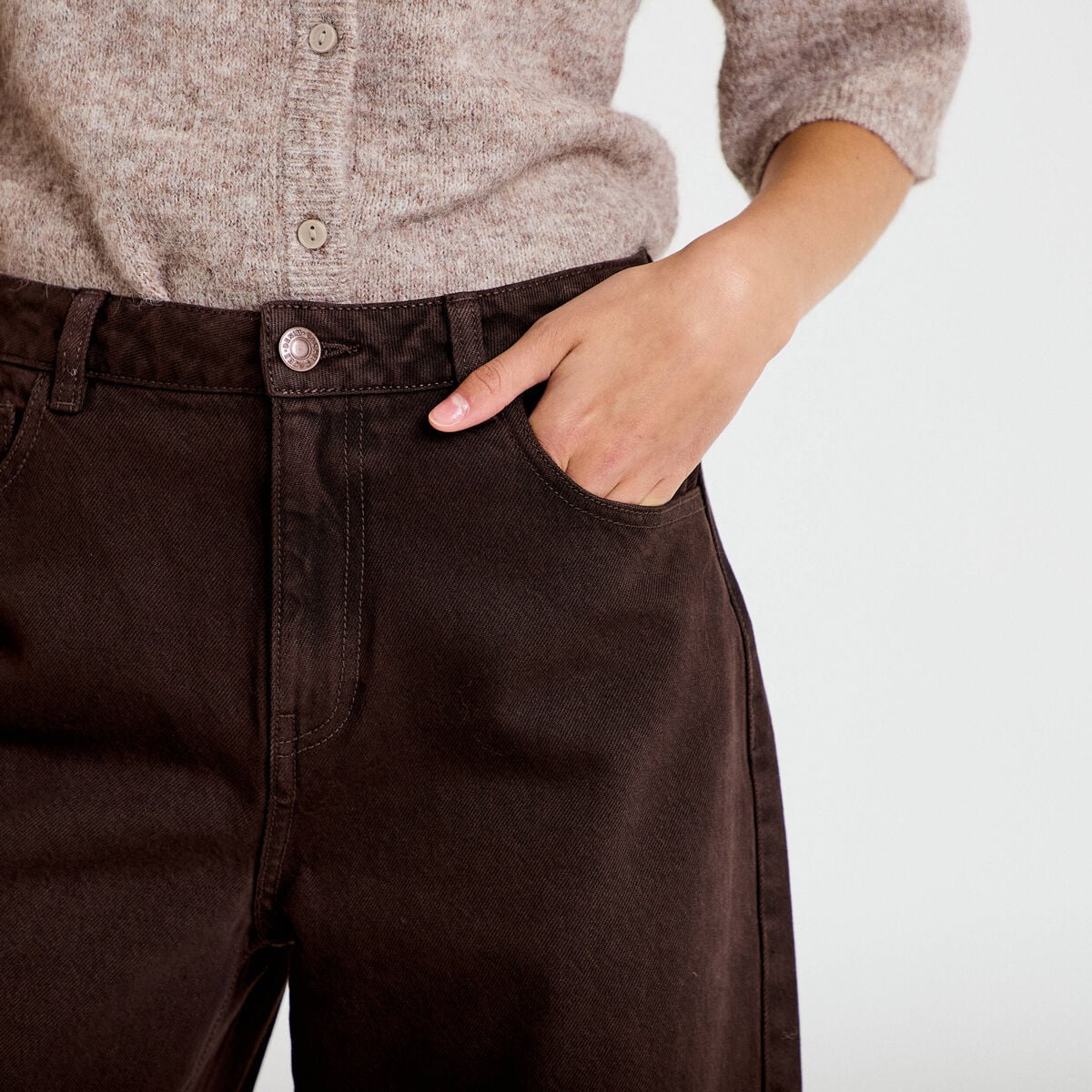 Jean bootcut taille standard marron fonc&eacute; femme