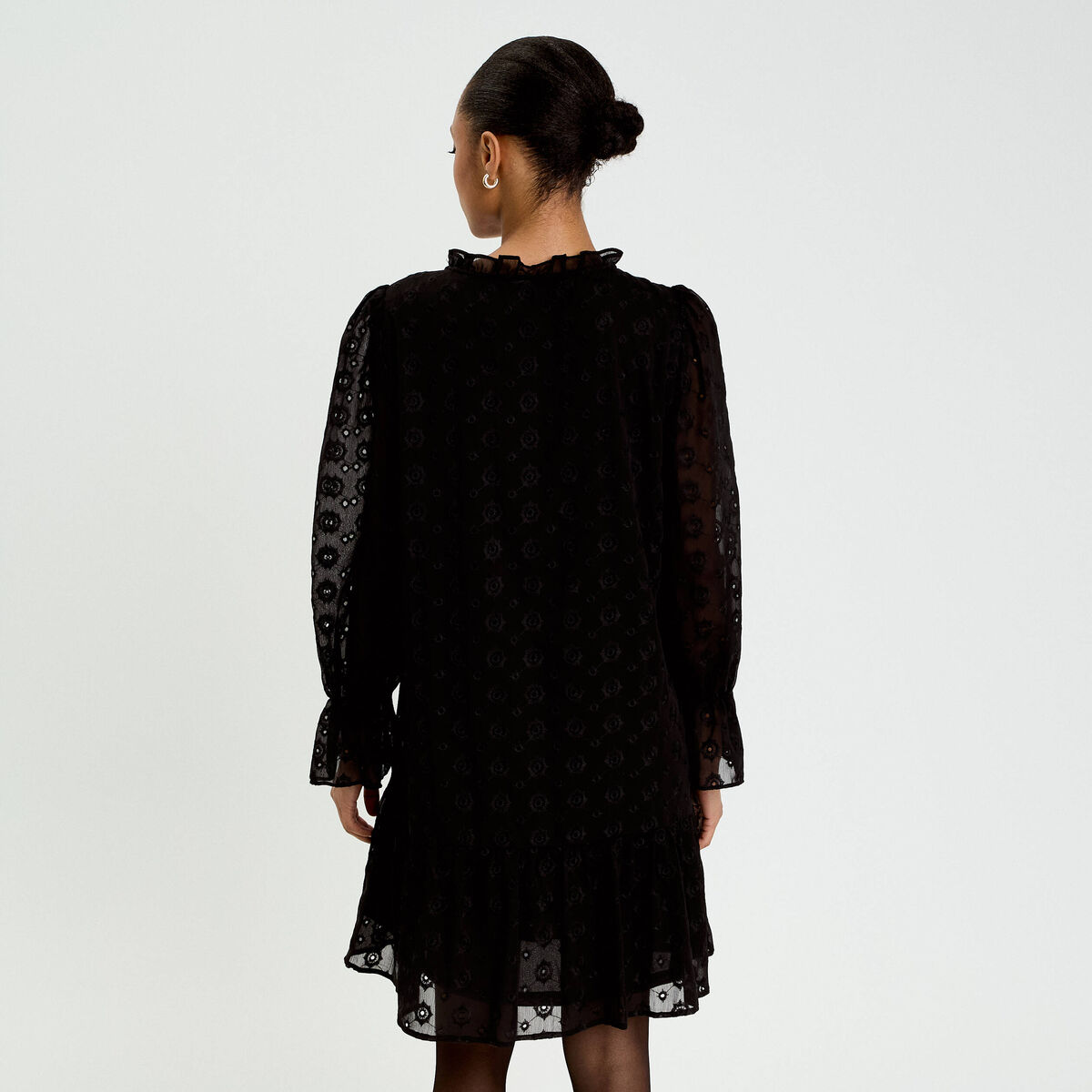 Robe &eacute;vas&eacute;e en voile brod&eacute; noir femme