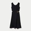 Robe &eacute;vas&eacute;e 3/4 sans manches col rond noir femme