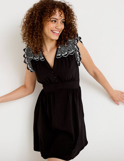 Robe courte &eacute;vas&eacute;e col v manches courtes noir femme