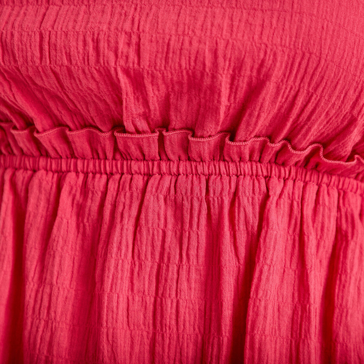 Top pliss&eacute; col carr&eacute; fines bretelles rose framboise femme