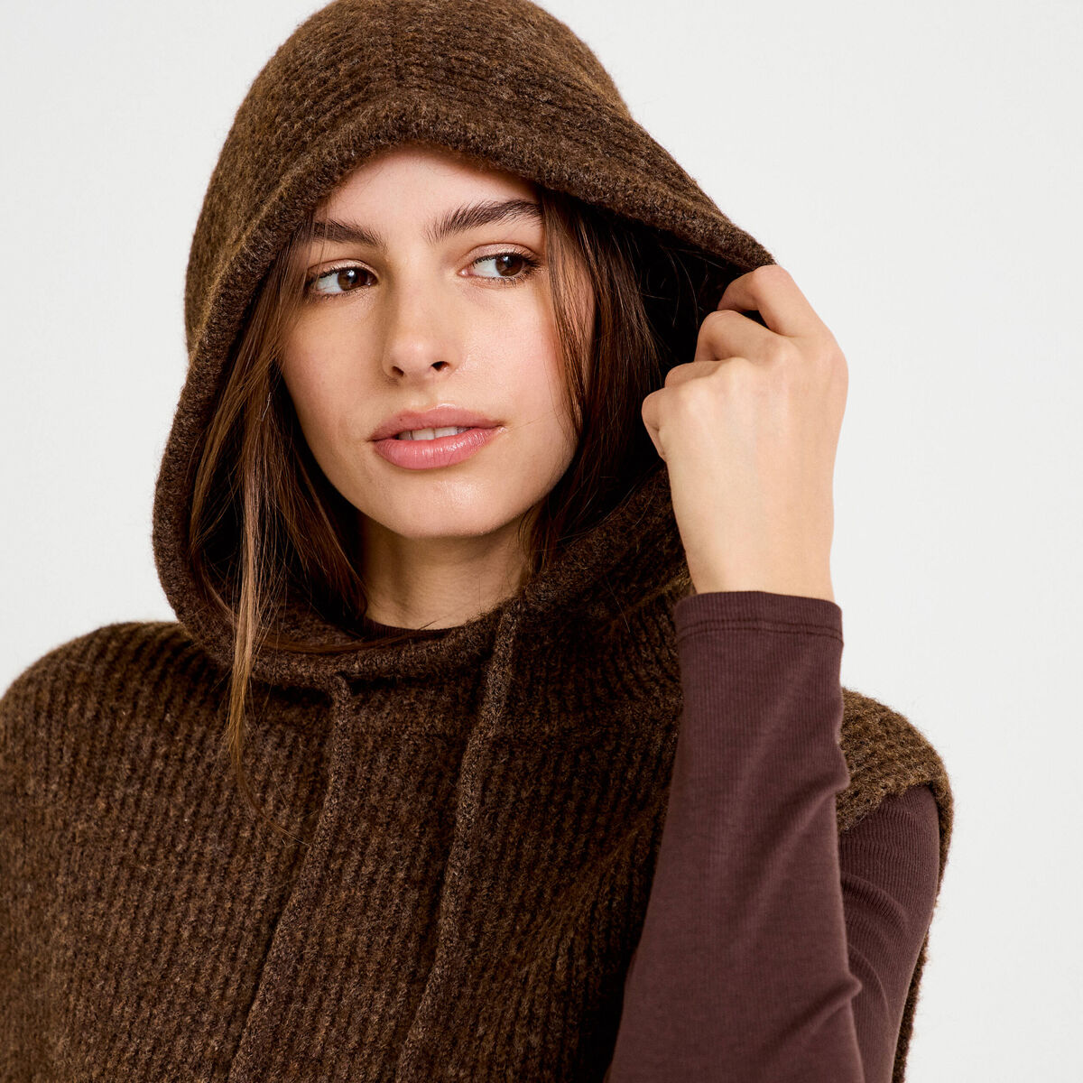 Cache-cou marron fonc&eacute; femme