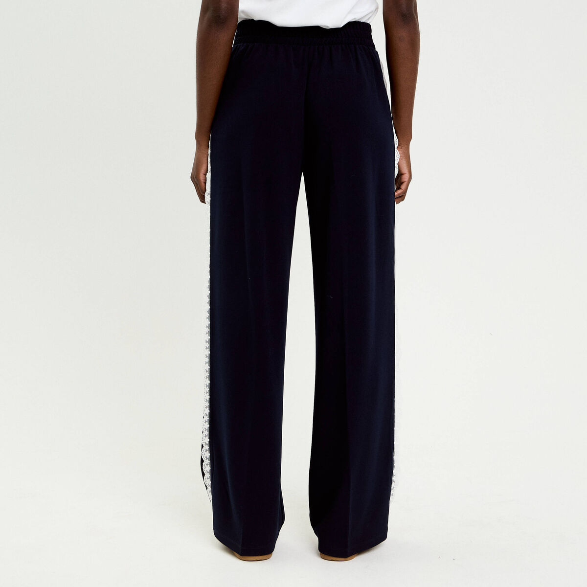 Pantalon large fluide d&eacute;tail dentelle bleu marine femme