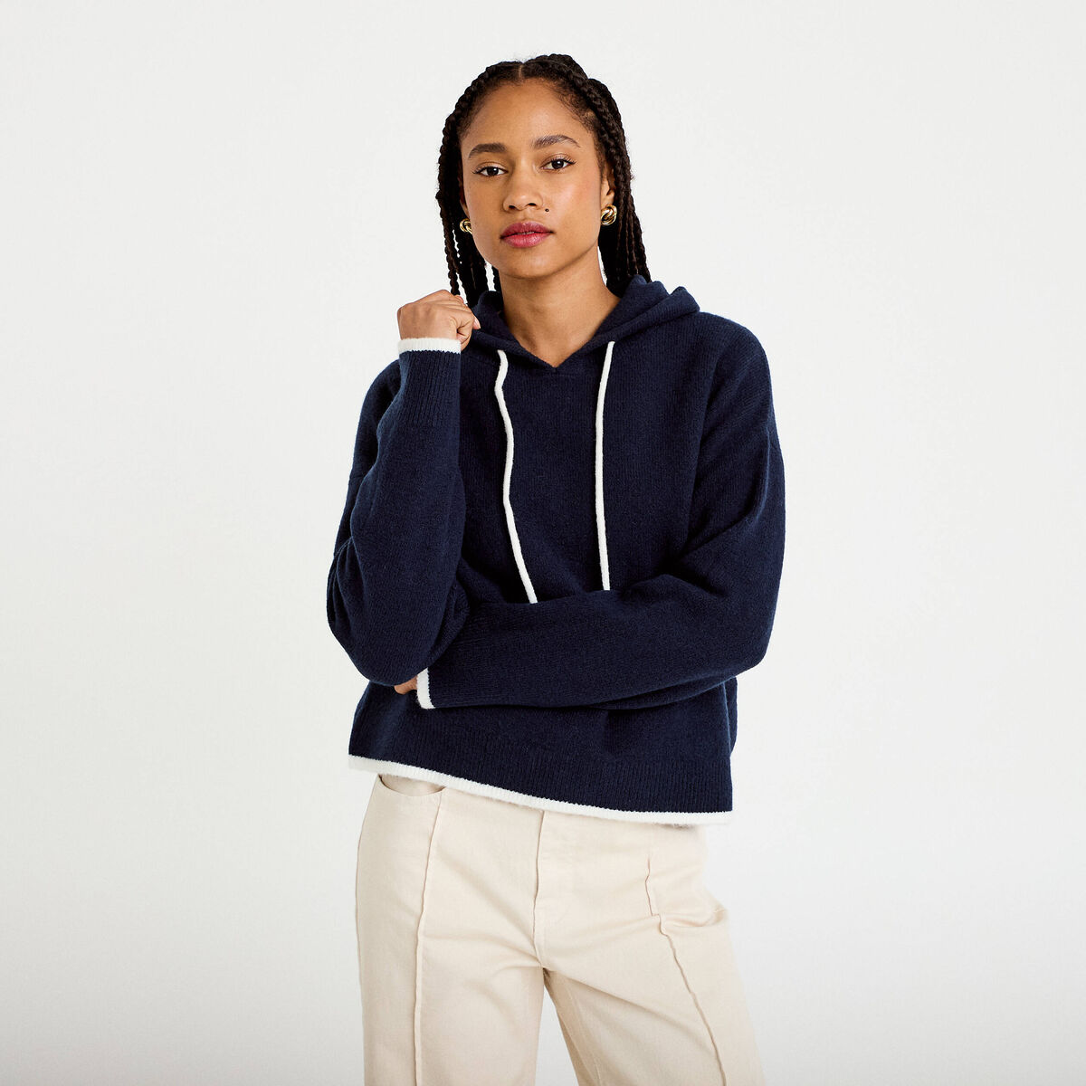 Pull &agrave; capuche bleu marine femme