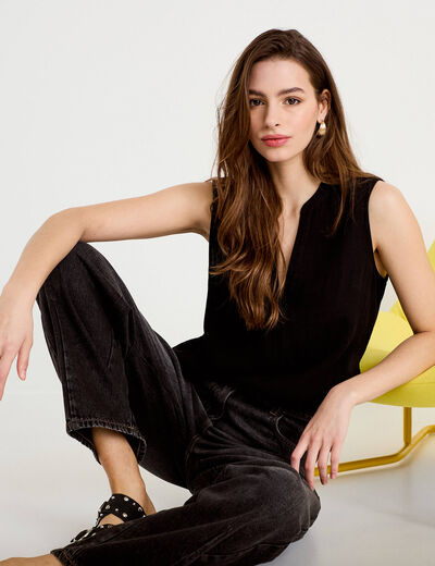 Blouse sans manches col tunisien pliss&eacute; noir femme