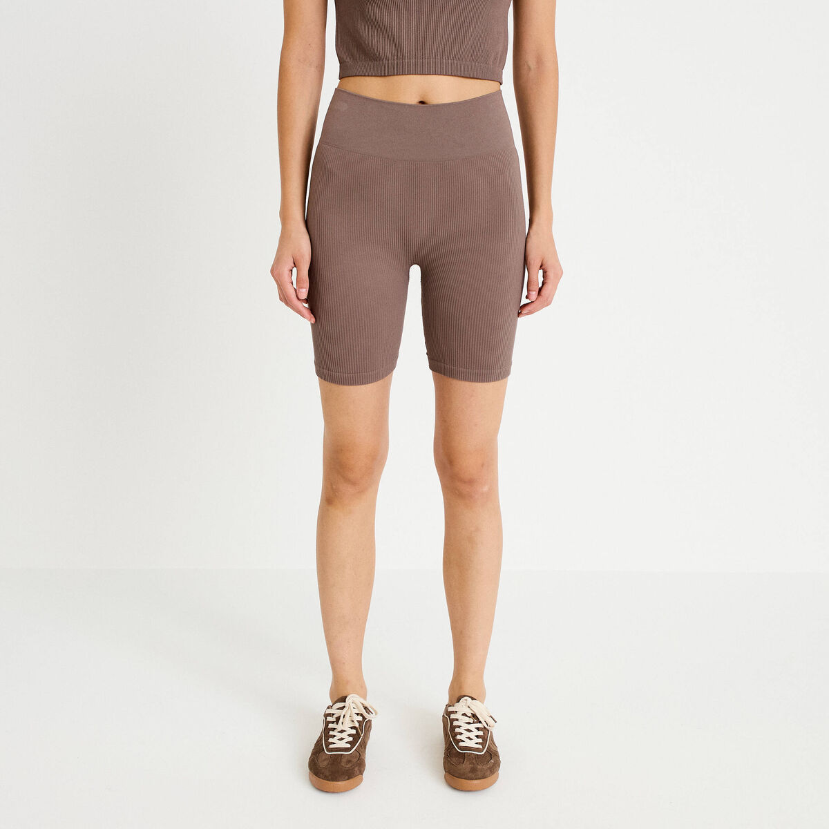 Short cycliste sans couture marron clair femme