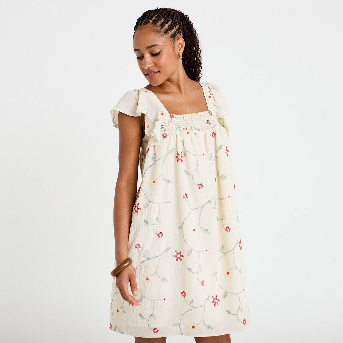 Robe courte &eacute;vas&eacute;e brod&eacute;e blanc femme