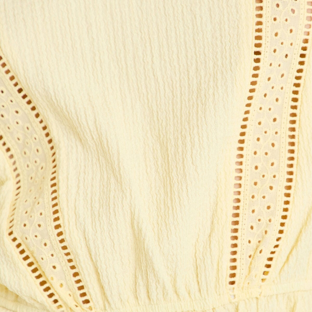Blouse &agrave; volants jaune pastel femme