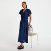 Robe longue &eacute;vas&eacute;e col v satin&eacute;e bleu marine femme