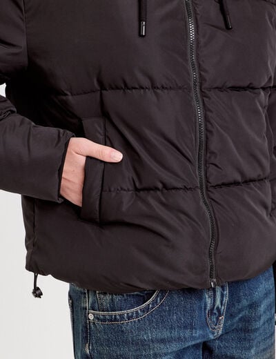 Doudoune courte bas resserr&eacute; capuche noir femme