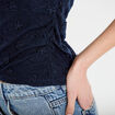 T-shirt ajust&eacute; col rond dentelle bleu marine femme