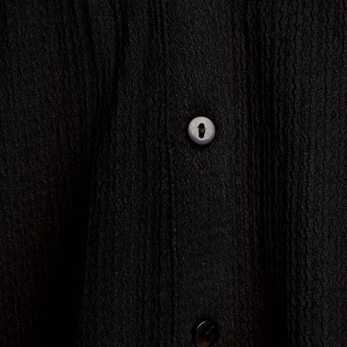 Blouse maille relief&eacute;e noir femme