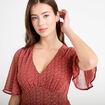 Robe longue &eacute;vas&eacute;e col v voile rouge femme