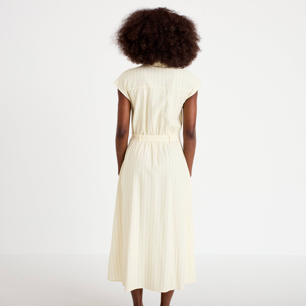 Robe midi &eacute;vas&eacute;e manches tr&egrave;s courtes jaune pastel femme