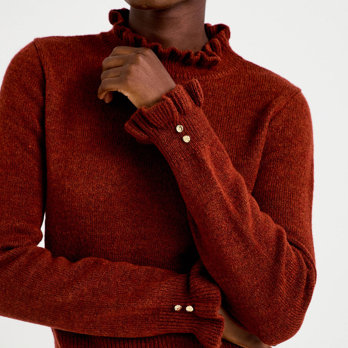 Pull ajust&eacute; col montant manches longues marron cognac femme