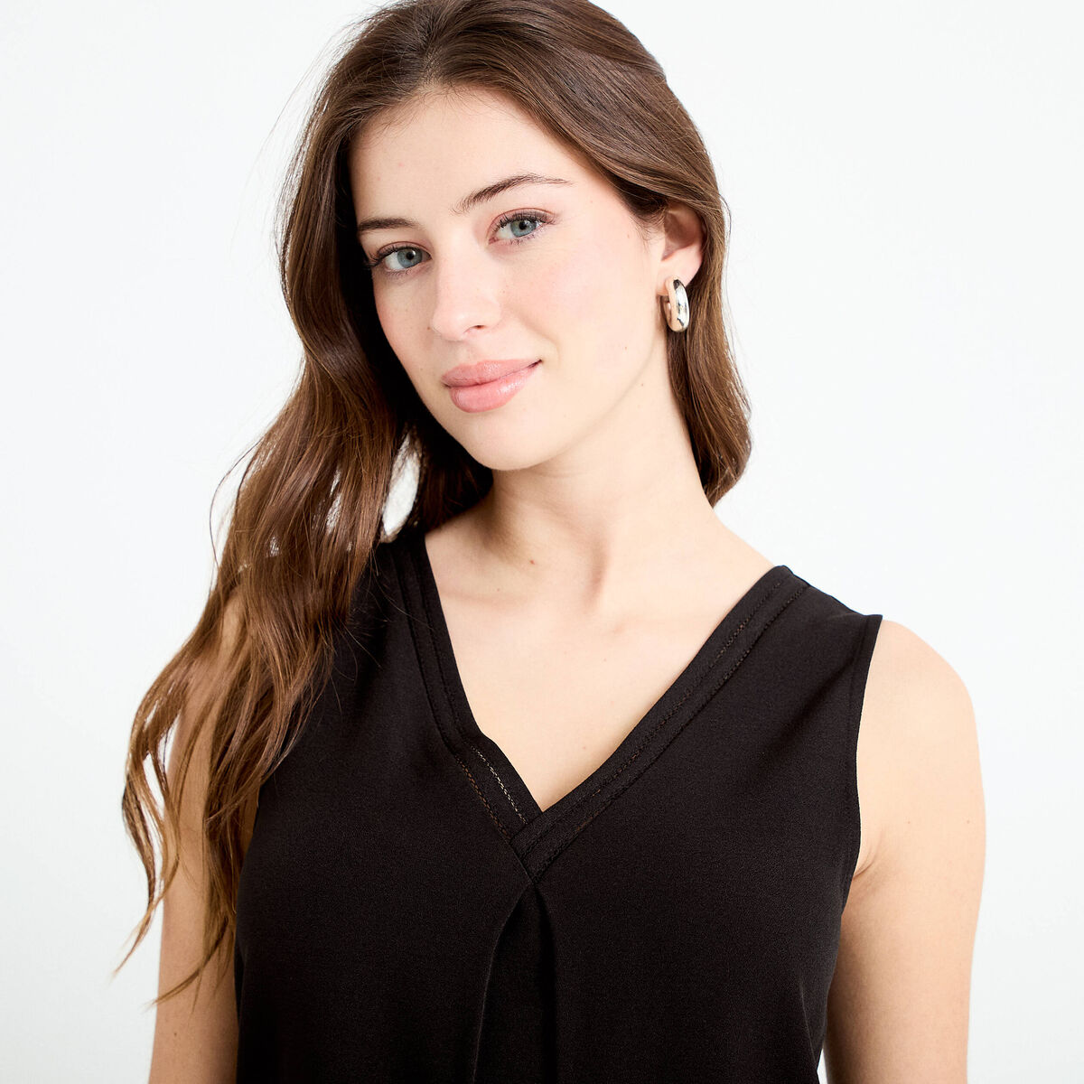 D&eacute;bardeur sans manches noir femme