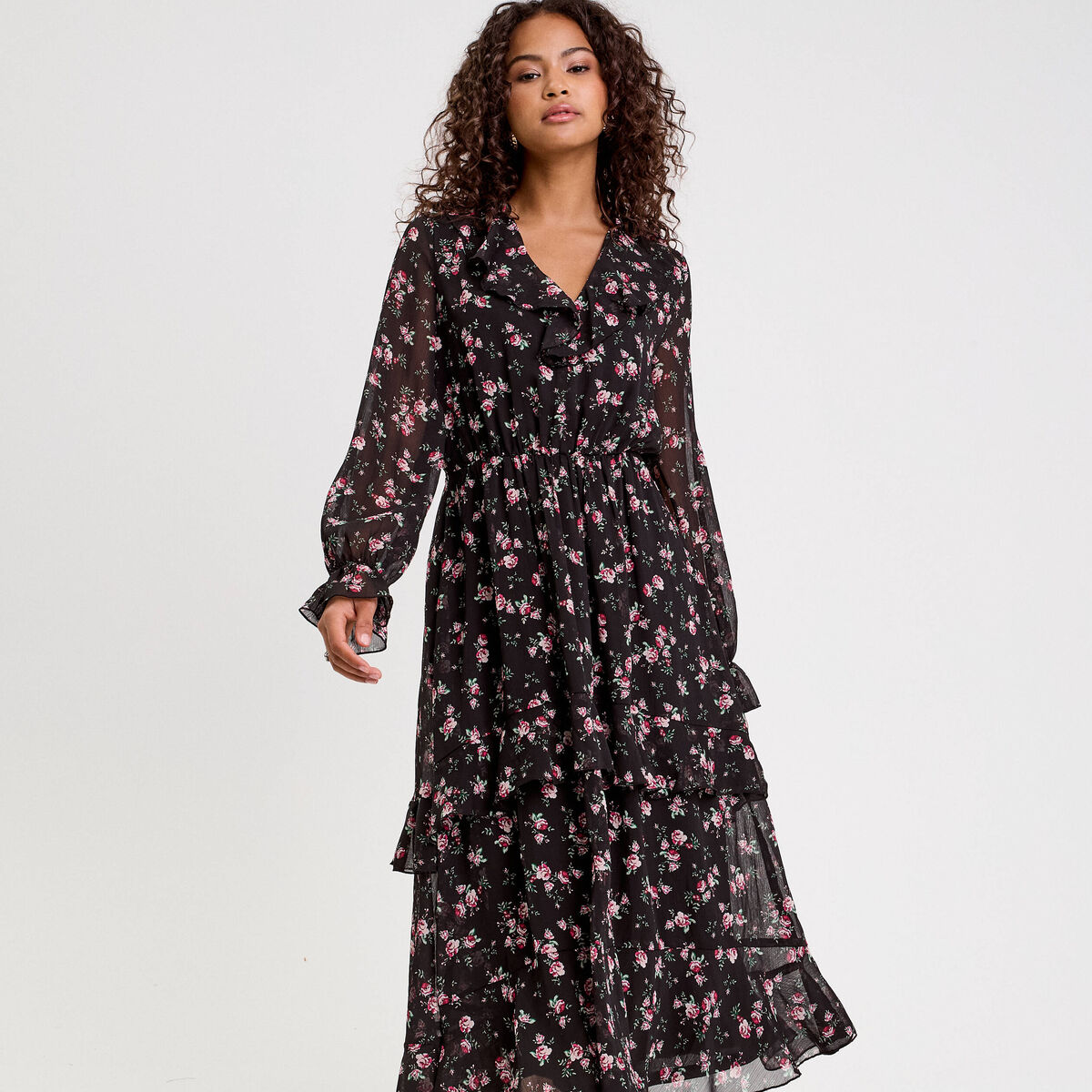 Robe longue &eacute;vas&eacute;e volants noir femme