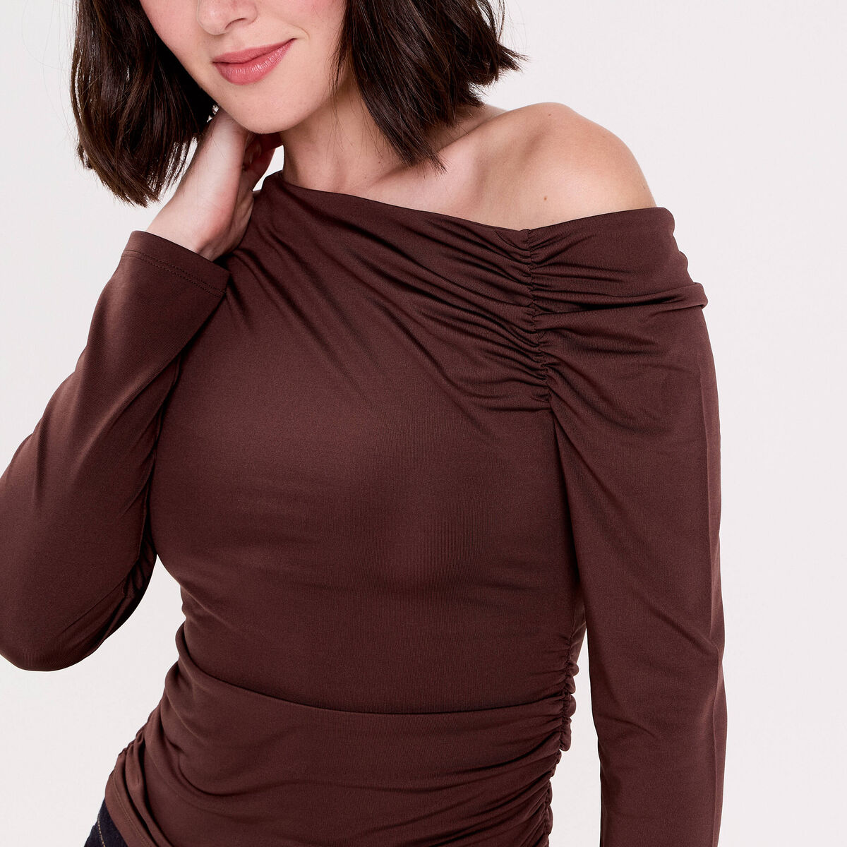 T-shirt ajust&eacute; manches longues marron fonc&eacute; femme