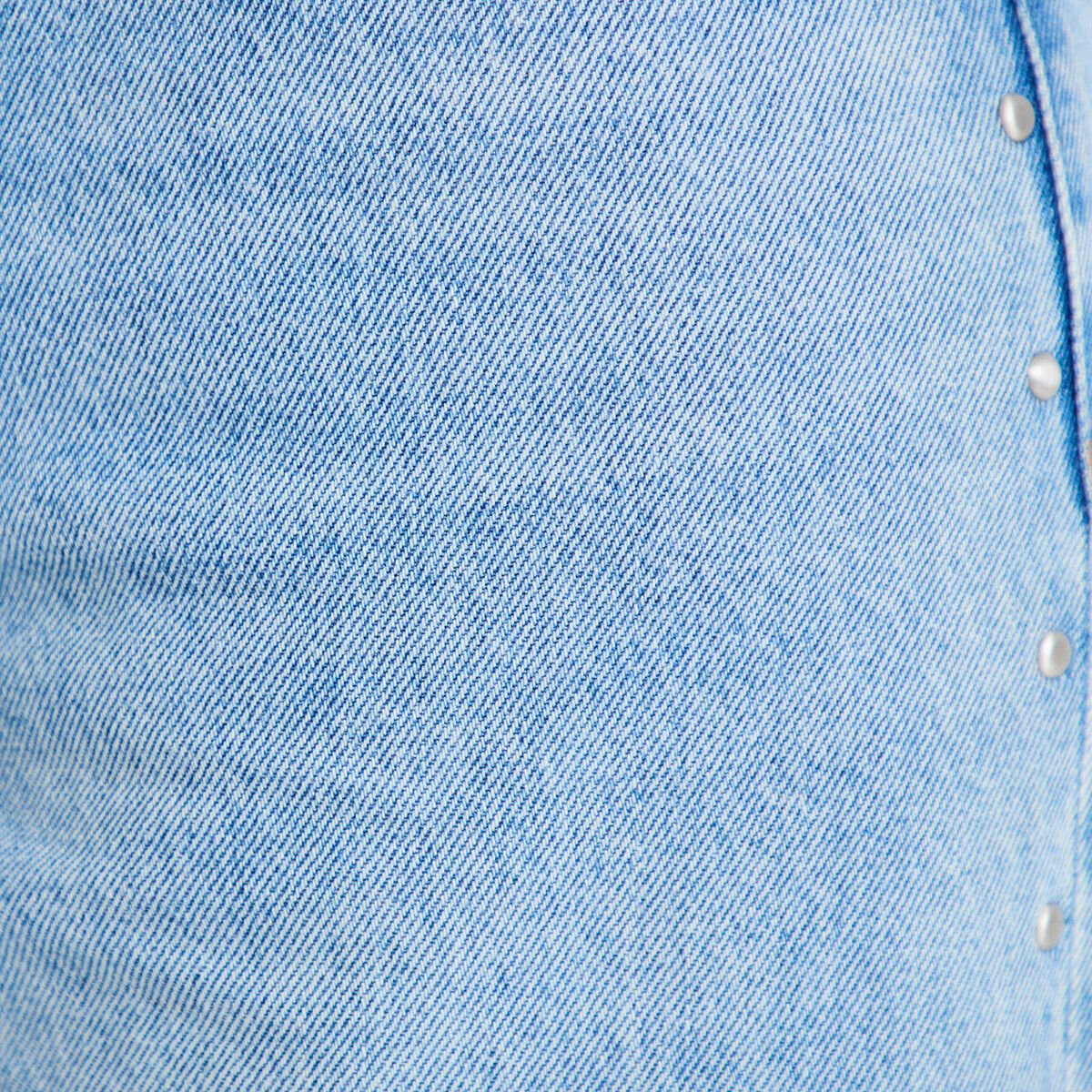 Jean d&eacute;tails clout&eacute;s denim bleach femme