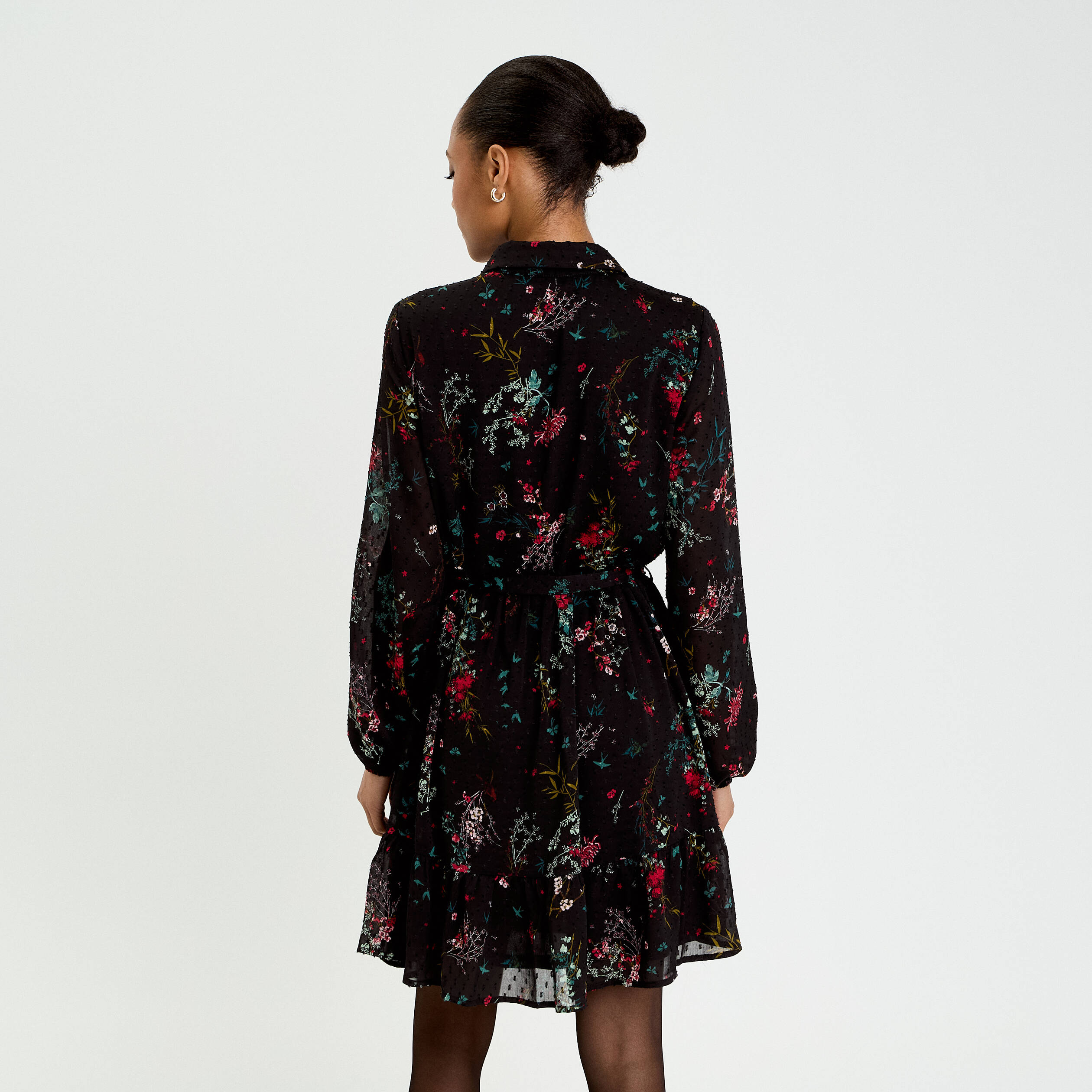 Robe &eacute;vas&eacute;e col chemise noir femme